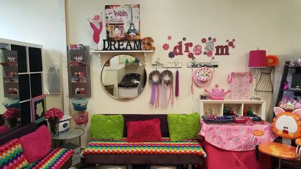 Brat Pack Kids Salon — Beauty salon in Redmond